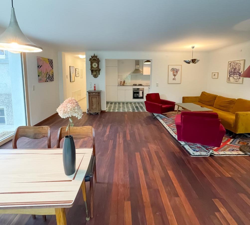 Schone Wohnung Mit Grossem Garten In Zentraler Lage フェルトキルヒ エクステリア 写真